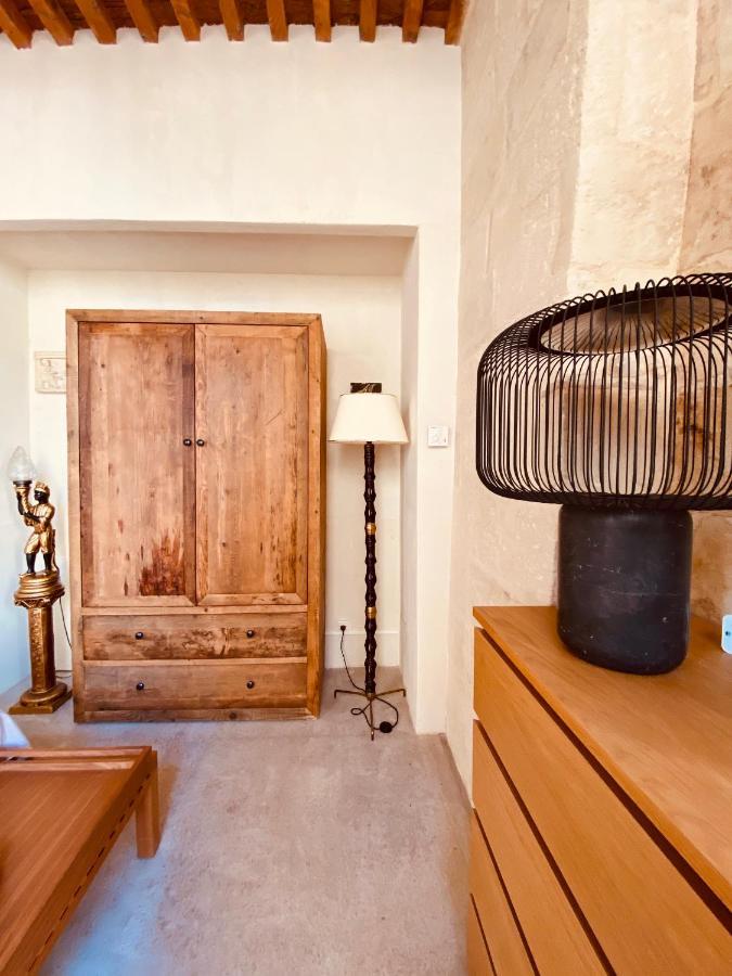 Bon Jour Uzes Apartment Bagian luar foto