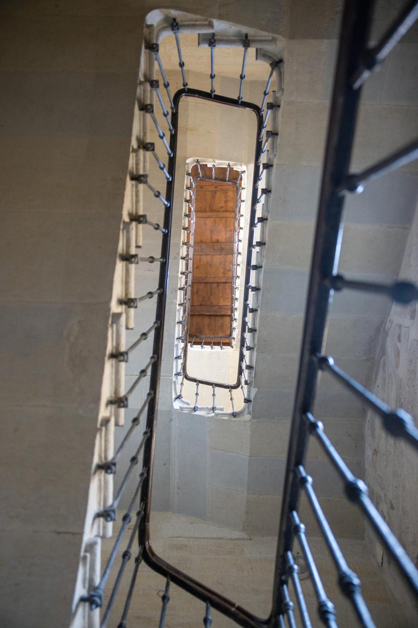 Bon Jour Uzes Apartment Bagian luar foto